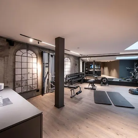 B Five Luxury Apartman
